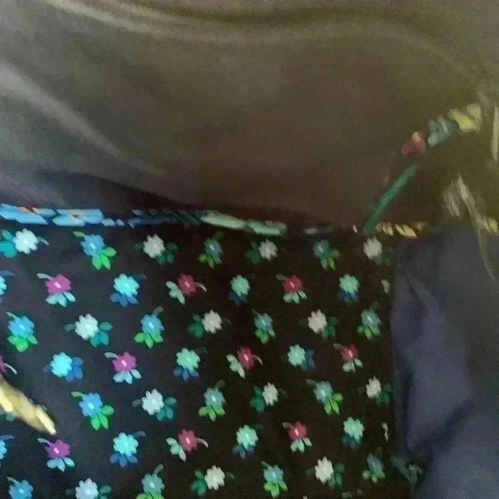 Vera Bradley satchel weekend bag or  diaper bag.Xl Size includes key hol… - Picture 2 of 6